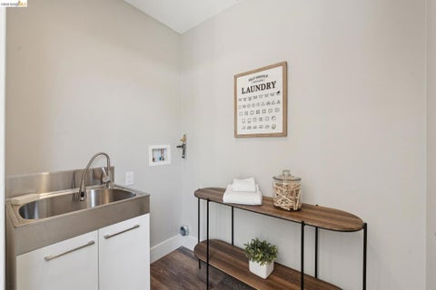 Tiny photo for 22 Littlewood Drive DR, Piedmont, CA 94611 (MLS # 41151572)