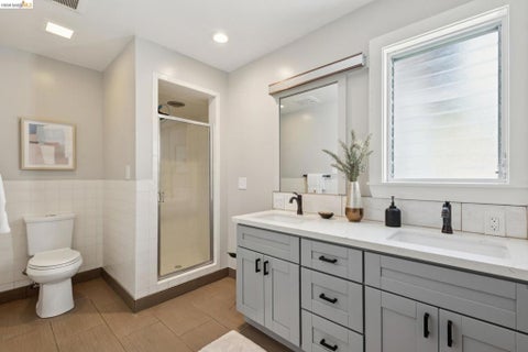 Tiny photo for 22 Littlewood Drive DR, Piedmont, CA 94611 (MLS # 41151572)