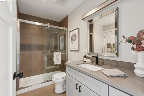 Tiny photo for 22 Littlewood Drive DR, Piedmont, CA 94611 (MLS # 41151572)