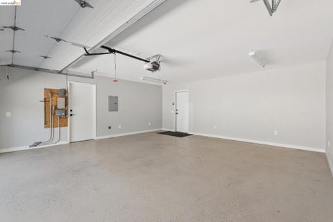 Tiny photo for 22 Littlewood Drive DR, Piedmont, CA 94611 (MLS # 41151572)