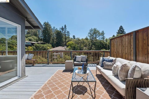 Tiny photo for 22 Littlewood Drive DR, Piedmont, CA 94611 (MLS # 41151572)