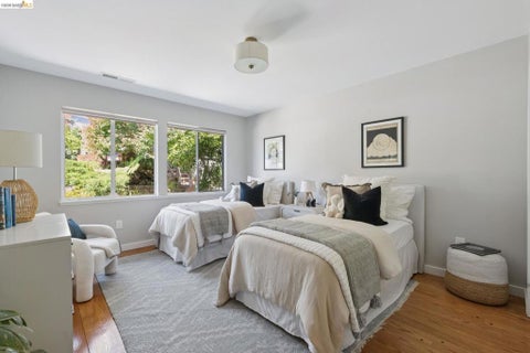 Tiny photo for 22 Littlewood Drive DR, Piedmont, CA 94611 (MLS # 41151572)