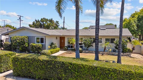 Photo of 20132 Kinzie Street, Chatsworth, CA 91311 (MLS # SR26132277)