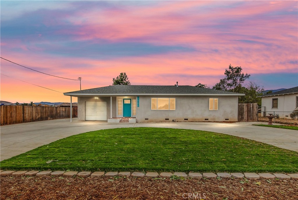 Turnkey Yucaipa Gem! Completely remodeled and move-in ready, this home has it all! Enjoy a gorgeous new kitchen with quartz countertops, a statement island with tabletop extension, and an eye catching backsplash. Fresh tile and carpet throughout, updated dual-pane windows, plus new electrical, new plumbing, and full interior updates make this home truly turnkey. The home is also thoughtfully equipped with wide doorways, ramps, and a roll-in shower, offering added comfort and accessibility.
The exterior is just as impressive with a newer roof (2021), updated A/C and heat, a U-shaped driveway with secured RV access, 3 horse stalls, a chicken coop, and a fenced-in grass area with ample shade. The expansive lot offers endless possibilities, space for animals, toys, or future projects.
A rare blend of modern living, indoor/outdoor functionality, and country charm! It's ready for its new owner!