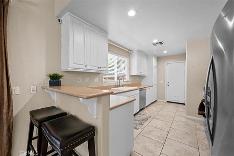 22528 Canal Circle Grand Terrace CA 92313