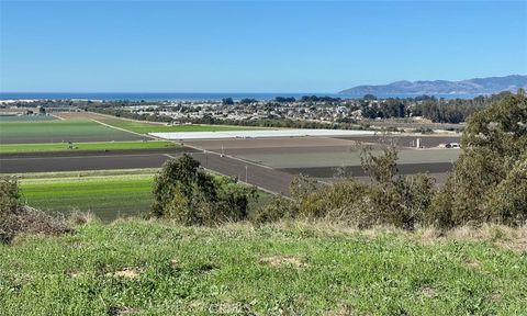 Tiny photo for 0 0 Castle Bluff Rd., Arroyo Grande, CA 93420 (MLS # SC25199240)
