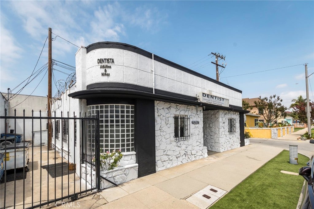 3015 W 85th