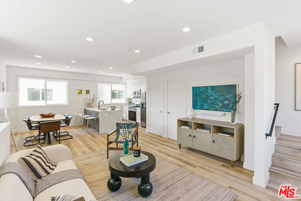 Properties 3 14651 W Sara Lane