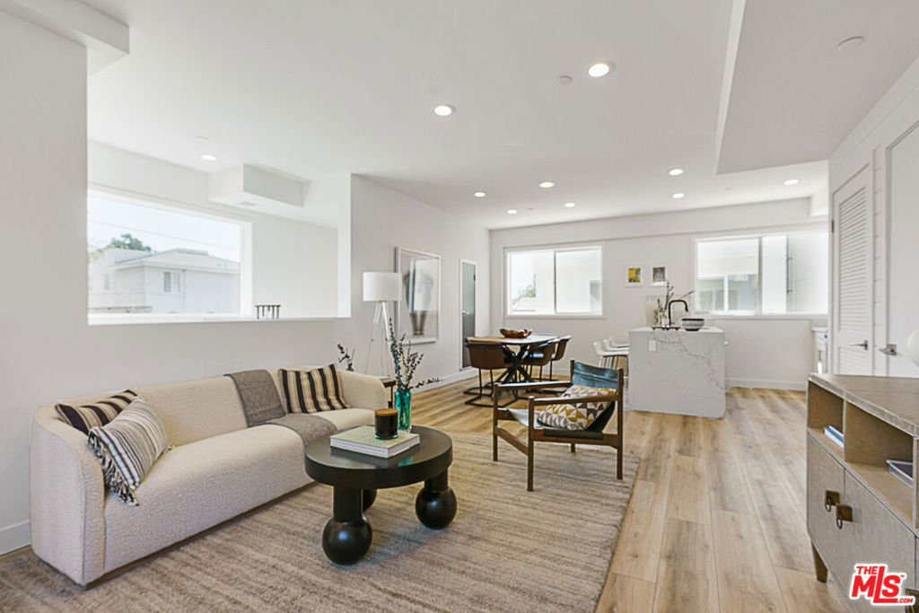 Properties 4 14651 W Sara Lane