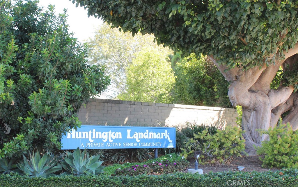 Huntington Landmark Townhomes (HLAN) - Residential