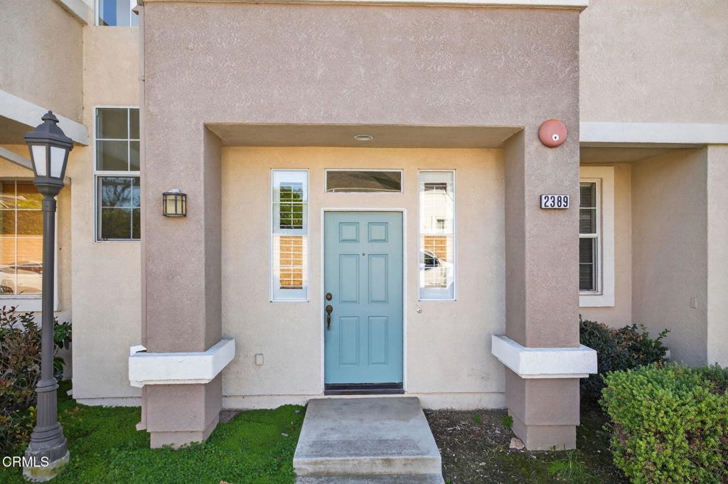 2389 N Ventura Avenue