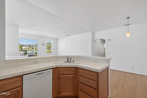 Tiny photo for 2389 N Ventura Avenue, Ventura, CA 93001 (MLS # V1-35227)