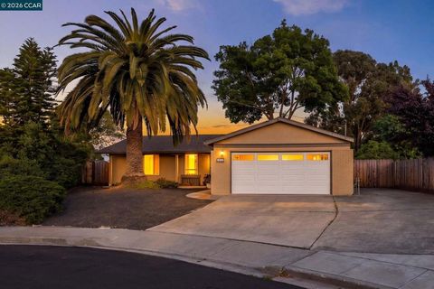 Photo of 1941 Rainier Ct CT, Martinez, CA 94553 (MLS # 41134788)