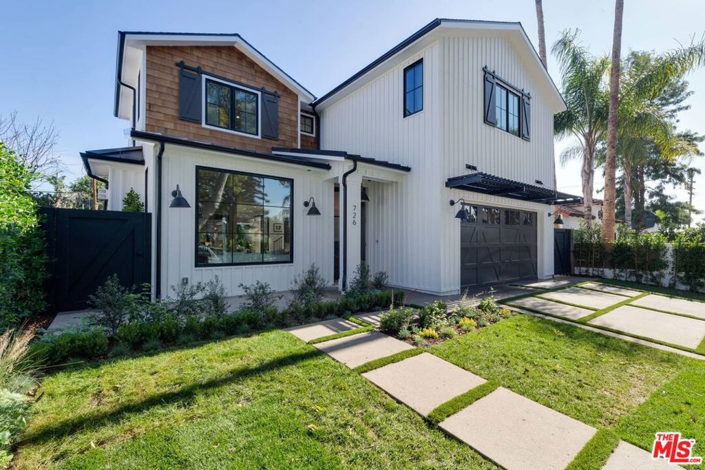 726 N Alta Vista Boulevard