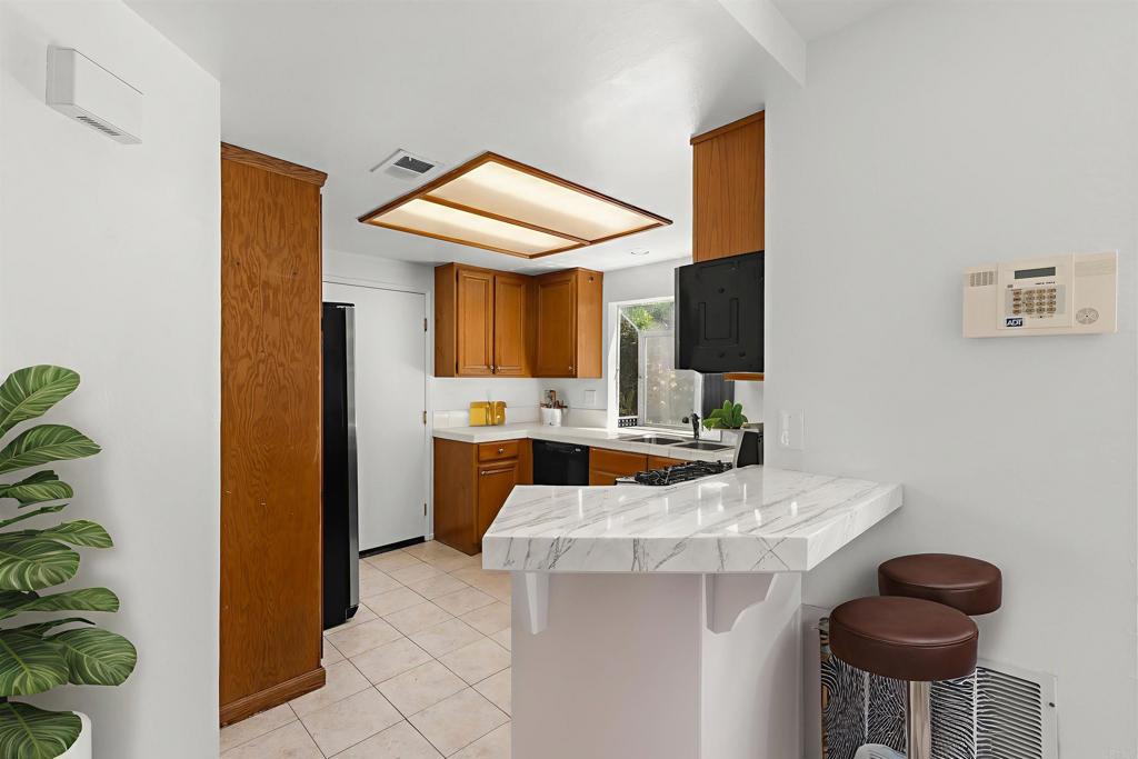 5126 Maplewood Circle