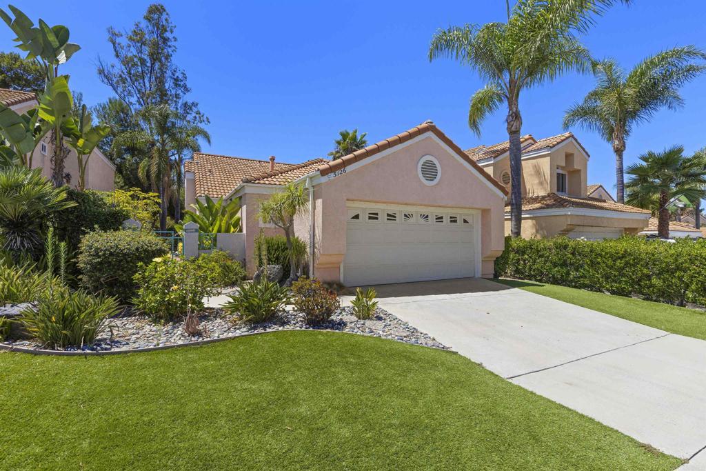 RARE FIND in Scenic Ridge Mission Santa Fe. SINGLE STORY! Quaint neighborhood with a park! Charming 2 bedroom, 2 bath home with a BONUS ROOM! Master Suite has sliding doors out to the back patio. Great curb appeal with designer landscaping and turf. Low HOA! Clean and ready to move in!