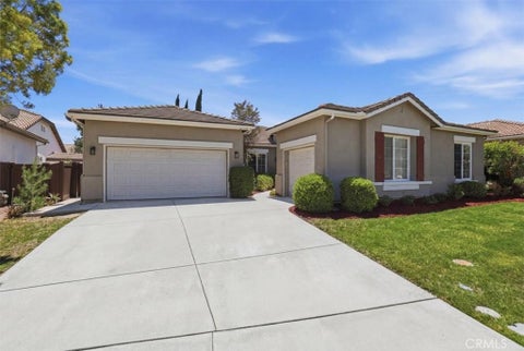 Photo of 26757 Queen Court, Murrieta, CA 92563 (MLS # SW26133216)