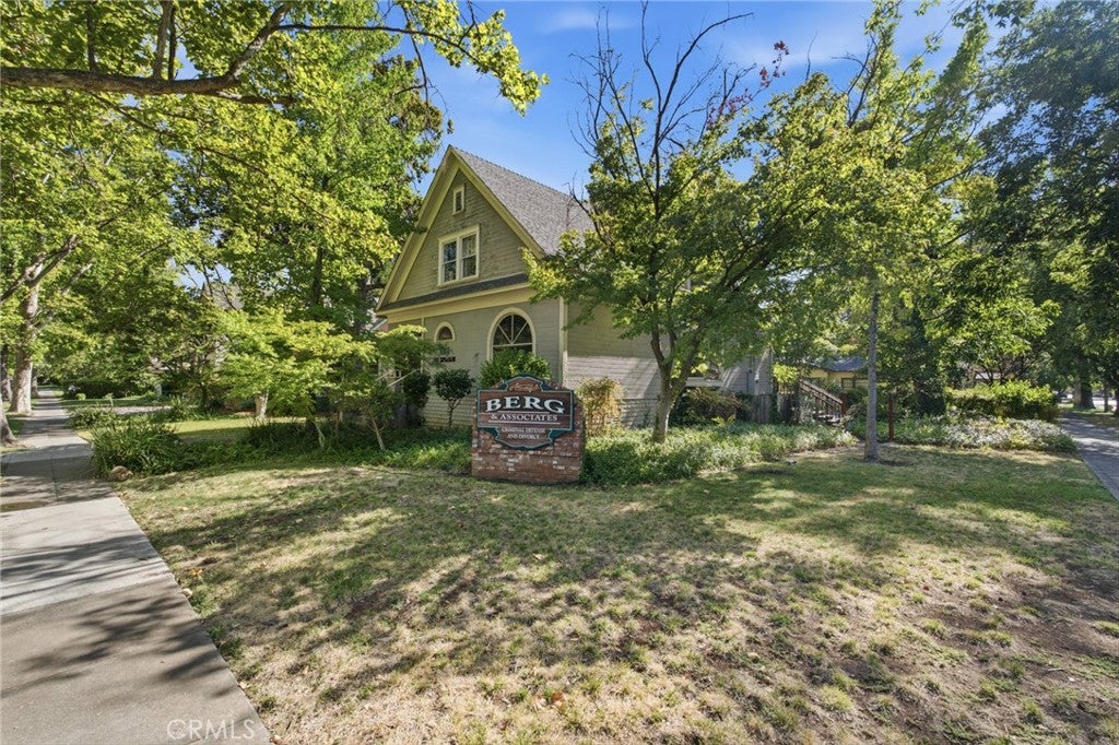 1361 Esplanade
