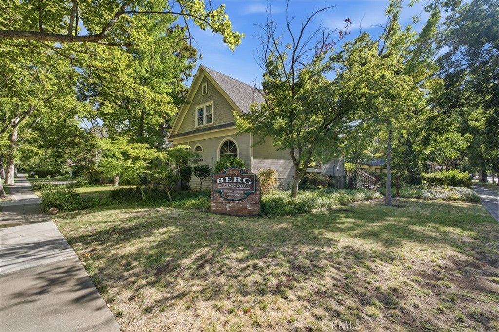 1361 Esplanade