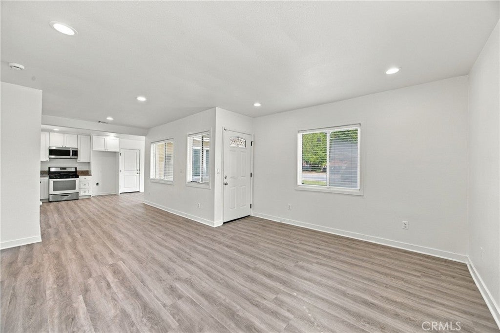 1629 Kendall Dr