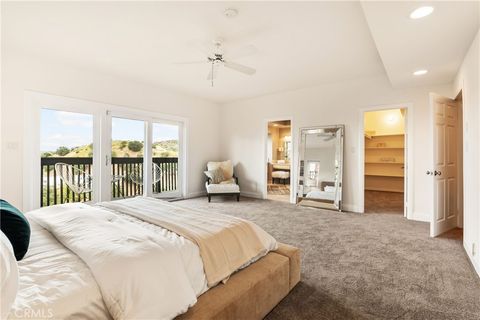 Tiny photo for 8462 Hillcroft Drive, West Hills, CA 91304 (MLS # SR26109006)