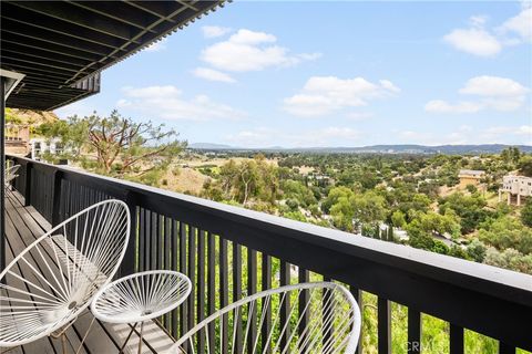 Tiny photo for 8462 Hillcroft Drive, West Hills, CA 91304 (MLS # SR26109006)