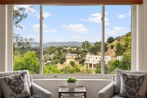 Tiny photo for 8462 Hillcroft Drive, West Hills, CA 91304 (MLS # SR26109006)