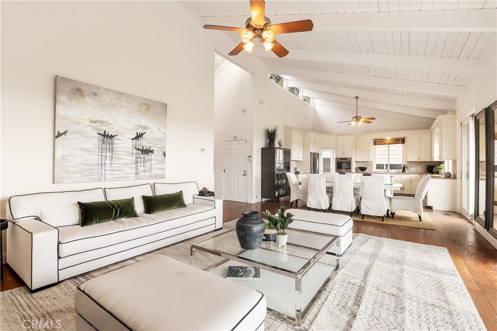 8462 Hillcroft Drive