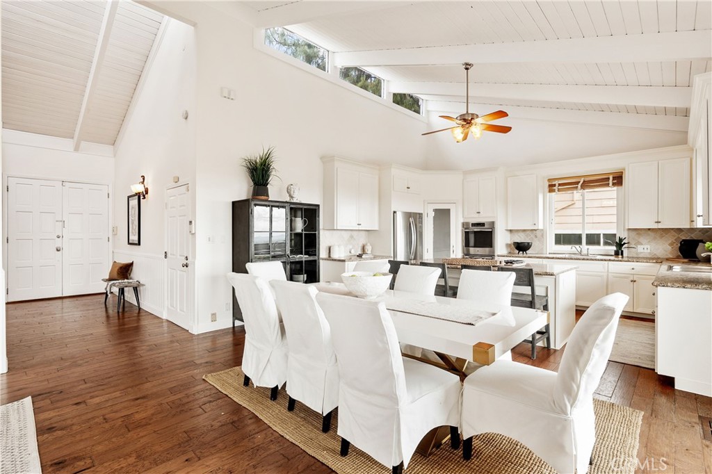 8462 Hillcroft Drive