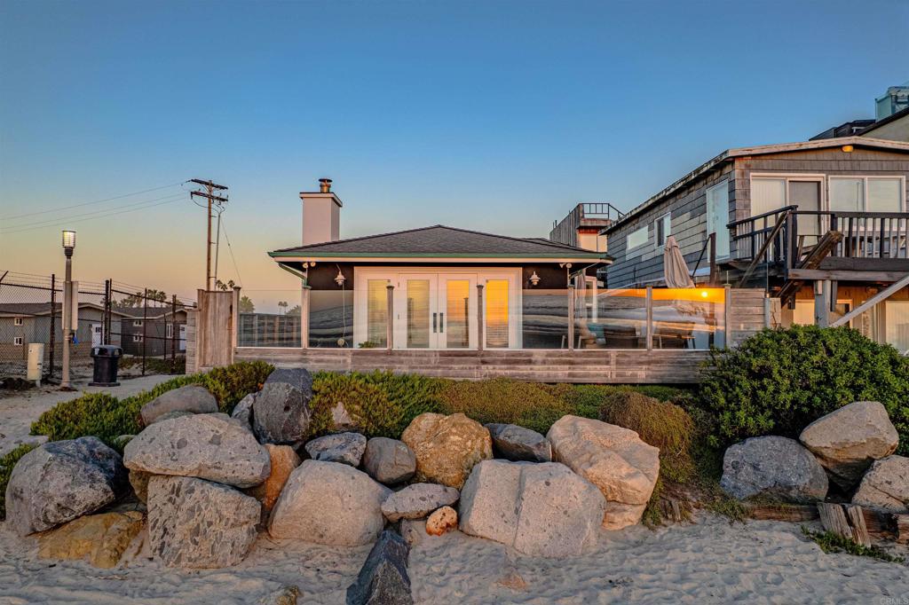 622 Ocean Lane