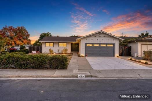 885 San Simeon Drive