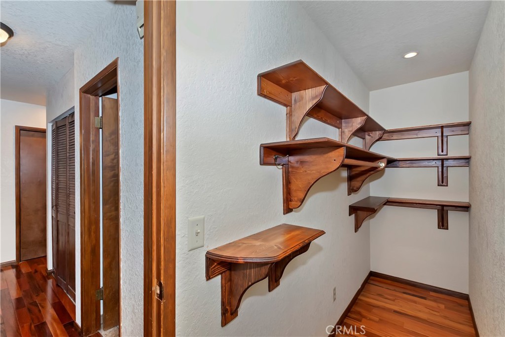 Crestline (CRES) - Residential