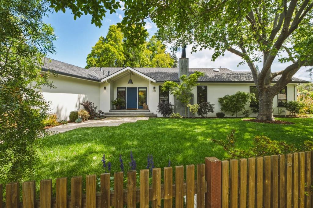 121 Inner Circle, Redwood City CA 94062