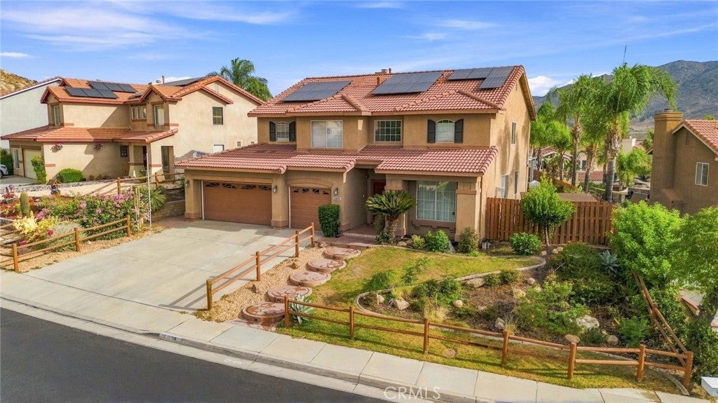 22428 Country Crest