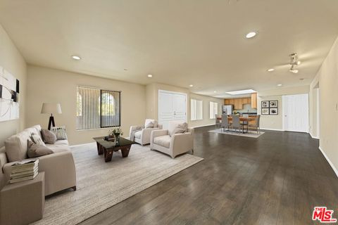 Photo of 6815 Baird Avenue #5, Reseda, CA 91335 (MLS # 26832897)