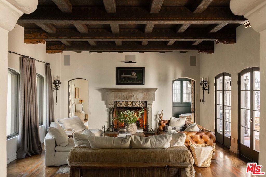 Properties 1 2666 Aberdeen Avenue
