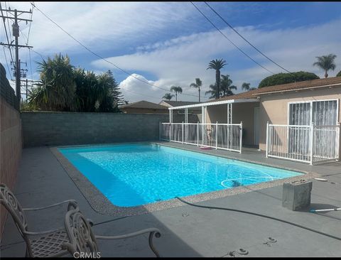 404 Poinsettia Compton CA 90221