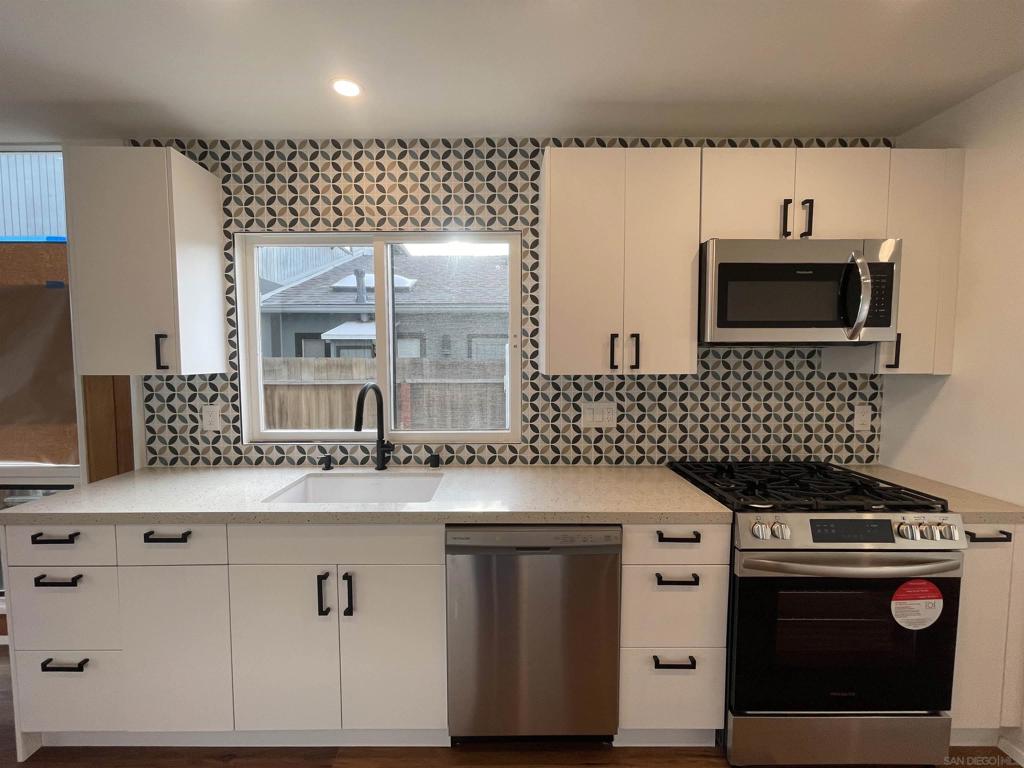 La Jolla - Residential Lease