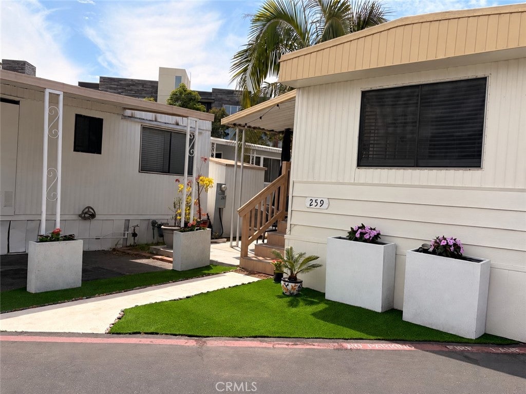 80 Huntington Street 259