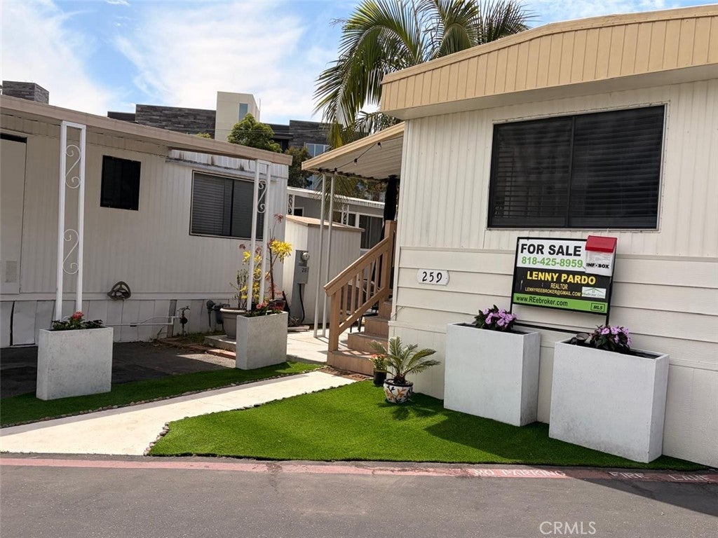 80 Huntington Street 259