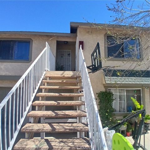 Photo of 509 E Avenue Q-2 Unit B, Palmdale, CA 93550 (MLS # SR26106819)