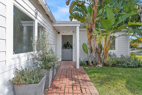 940 Dogwood Costa Mesa CA 92627