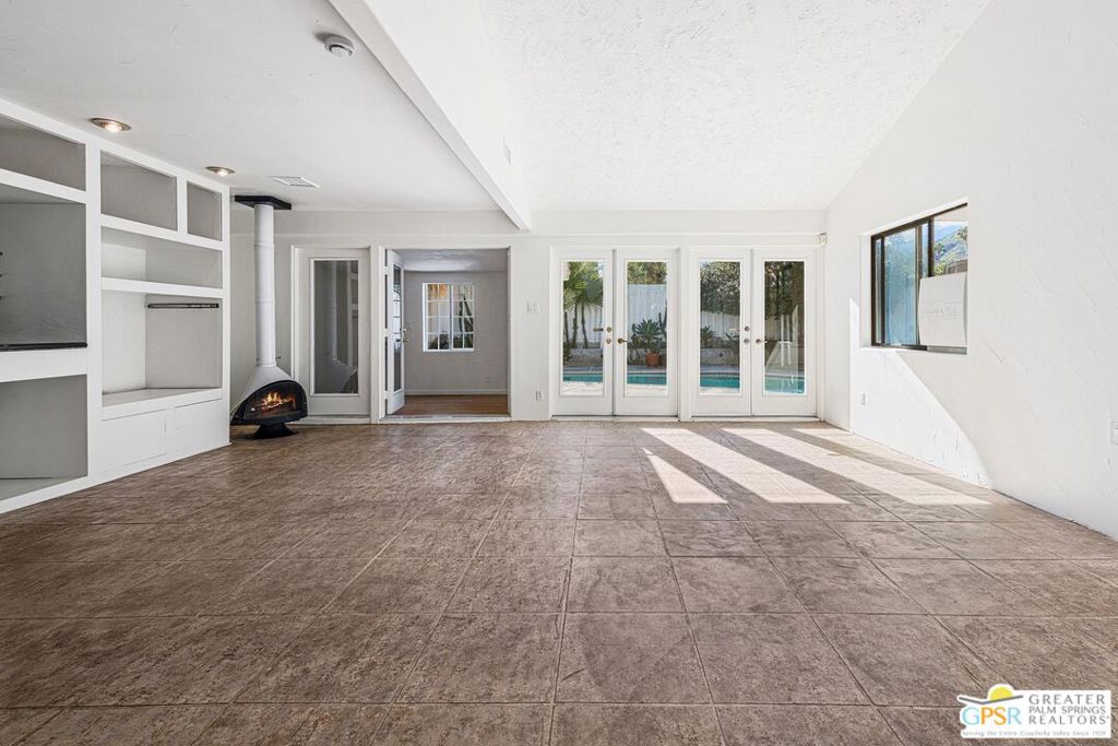 111 Canyon Rock Road