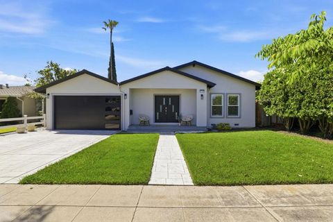 Photo of 2180 Sufonet Drive, San Jose, CA 95124 (MLS # ML82043338)