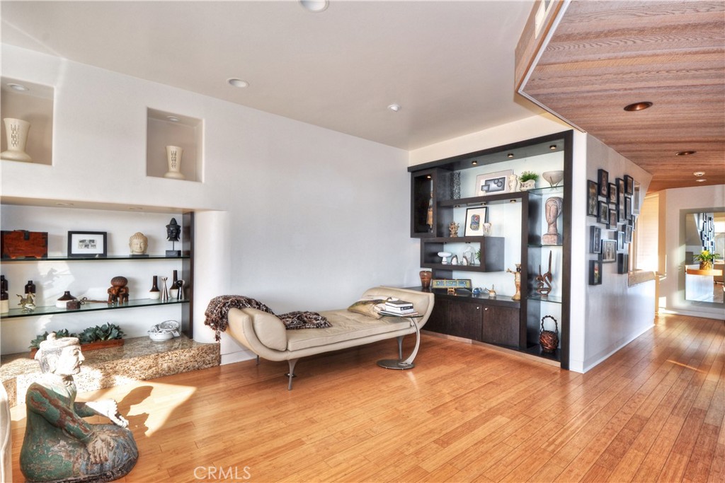 218 EMERALD BAY