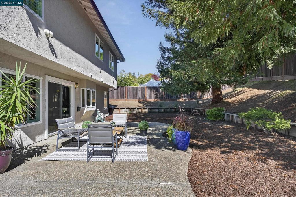 MAY VALLEY - Residential