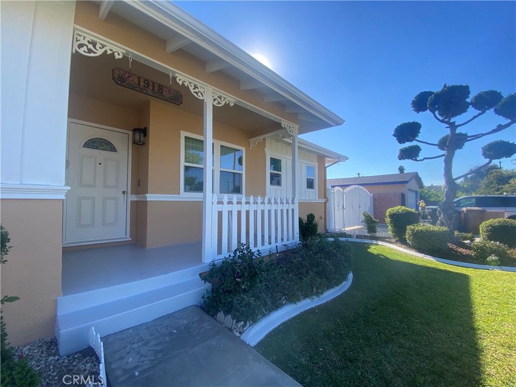 Welcome to this 3-bedroom, 2-bathroom single-story home featuring a two-car detached garage and a long driveway with plenty of parking. The home includes a bright sunroom that offers additional living space and flexibility for your needs.
Both the interior and exterior have been freshly painted, giving the home a clean, updated feel. One of the bathrooms has been remodeled, and Wi-Fi and landscape maintenance are included in the rent for added convenience.
This well-maintained home offers comfort and functionality, move-in ready!