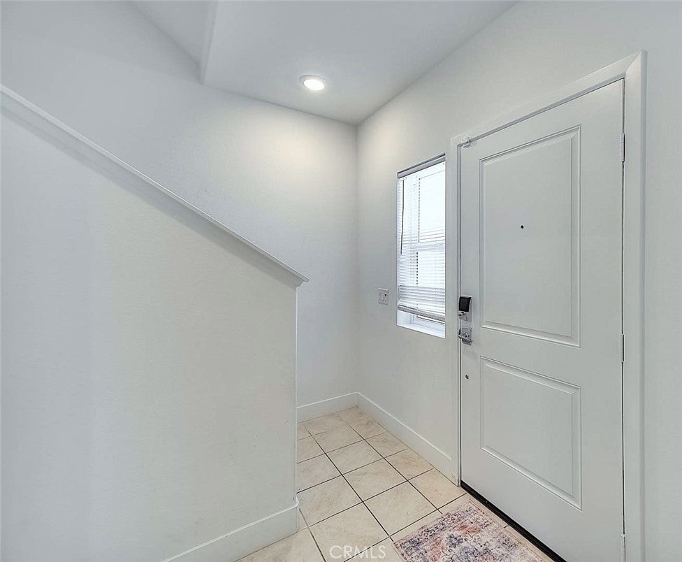 2750 W 182nd 120