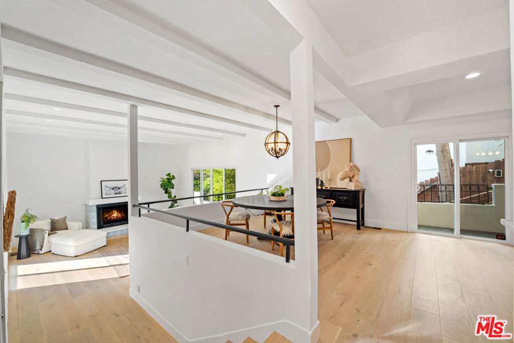 4148 Sunswept Drive