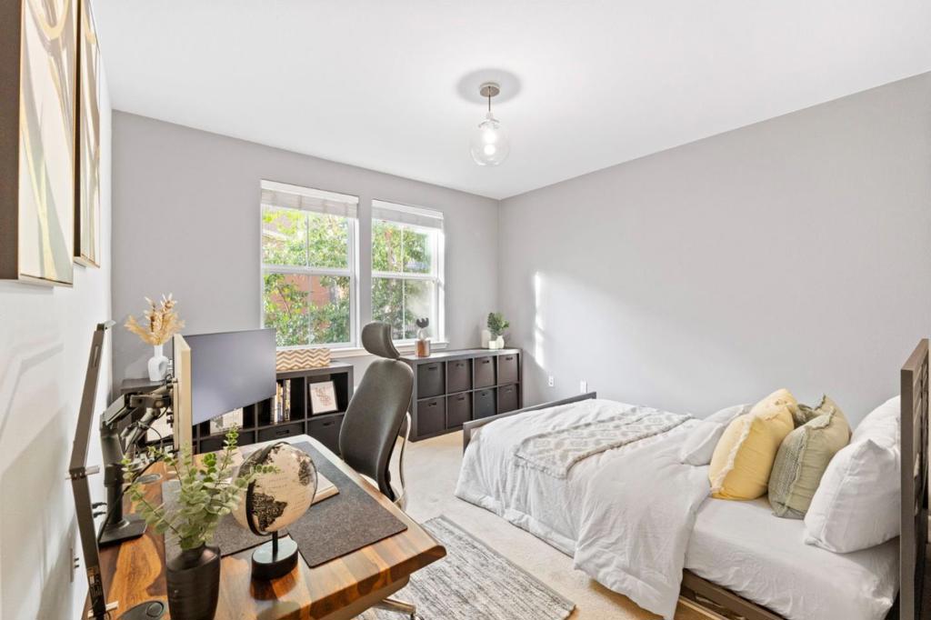 Properties 4 809 Auzerais Avenue 209